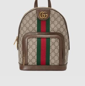 Meet your Posher, Rocio